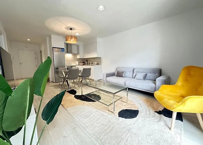 Jacinto Benavente 15, 3a Con Parking Gratis By Ybh Apartman Vigo